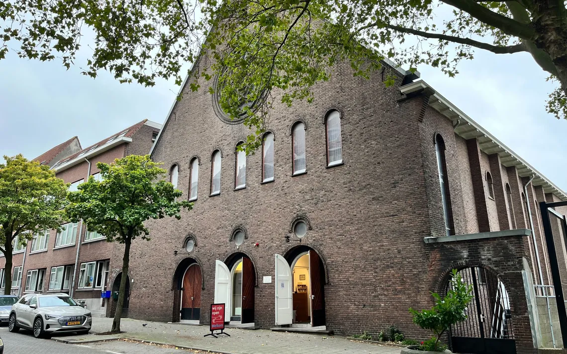 architect kerk gebeds- en gemeenschapshuis architectuur